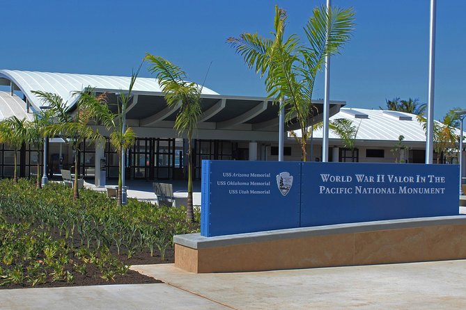 Pearl Harbor Official Deluxe Multimedia and VR Tour Combo - Stop 1: Pearl Harbor National Memorial and the Four VR Choices