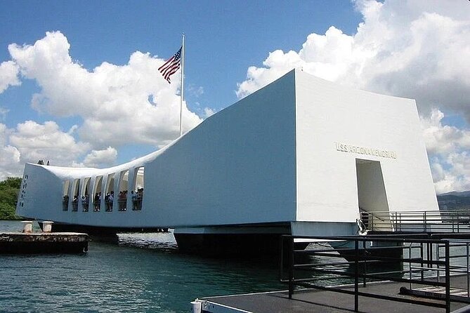 Pearl Harbor: USS Arizona Memorial & Battleship Missouri - When This Tour Fits Best (and When It Might Not)