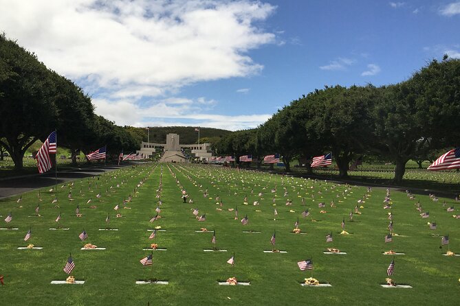 Pearl Harbor, USS Arizona Memorial & Honolulu City Tour - Deluxe Upgrade to USS Missouri: See the End of the War