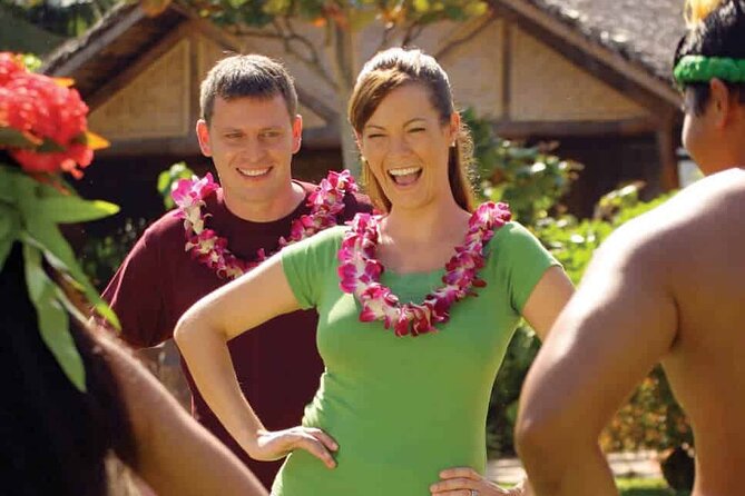 Polynesian Cultural Center: Gateway Buffet Package - Self-guided means you should use staff like a bonus tour guide