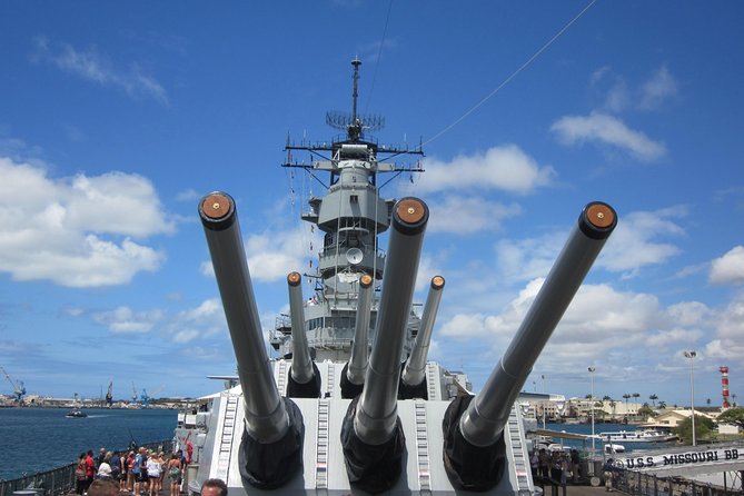 Premium Pearl Harbor Small Group Tour with Lunch - A morning that feels long, but runs smooth