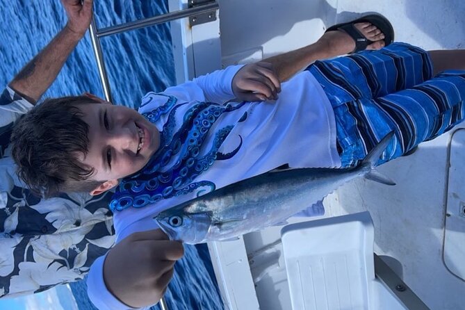 Private Fishing Charter for Family and Friends in Honolulu - A private reef charter on Oahu, minus the big tour chaos