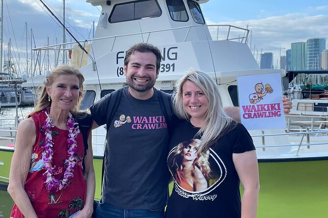 Sips & Secrets of Hawaii Pub Crawl - Guides: how the storytelling quality shapes the whole experience