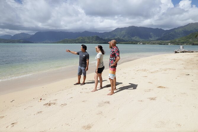 Skip the Crowds: Secret Oahu Half Circle Tour with a Local - From Kalakaua Avenue to Diamond Head: Waikiki’s edge with history built in