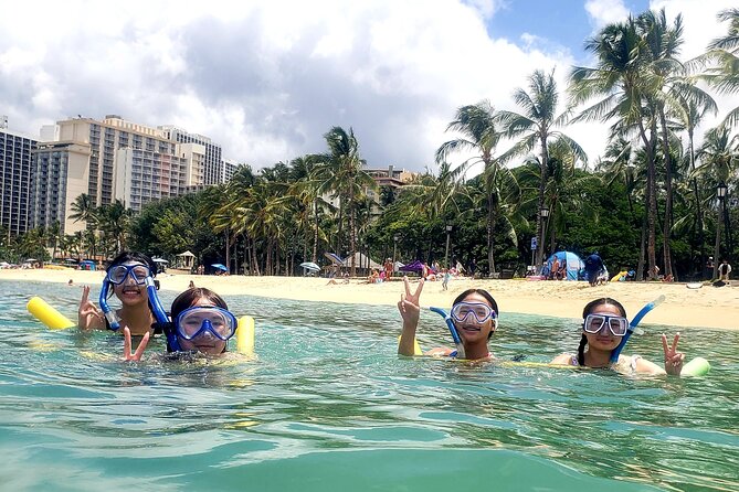 Snorkeling in Waikiki Many Fish All Levels Free Video & Pics! - Meet Lynne: The Small-Group Lesson Feel