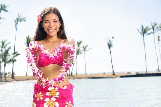 Traditional Airport Lei Greeting on Honolulu Oahu - Where you’ll find your greeter at baggage claim