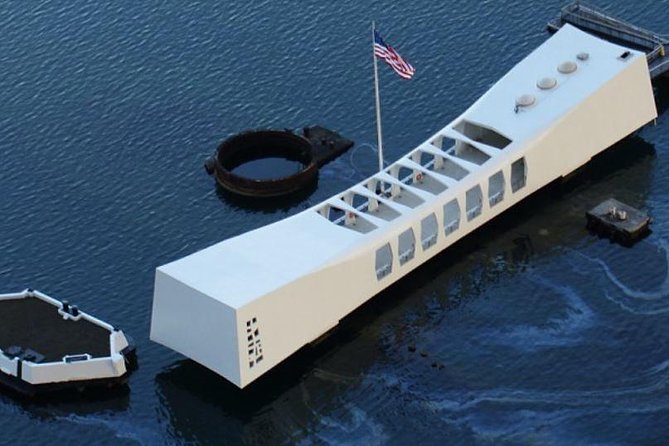 Ultimate Pearl Harbor Circle Island - The USS Arizona Memorial visit: what’s included and how it feels