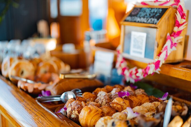 Vida Mia Morning Coffee Cruise - Kona coffee and a real breakfast buffet, not just snacks