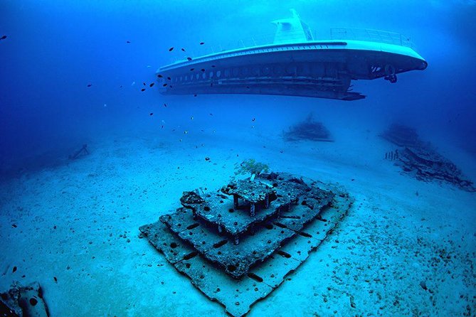 Waikiki: Atlantis Submarine Adventure - 45 Minutes Underwater: Panoramic Windows and Real Marine Life