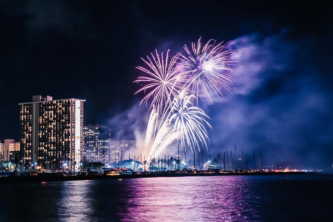 Waikiki: Friday Night Fireworks Catamaran Cruise - Key Highlights
