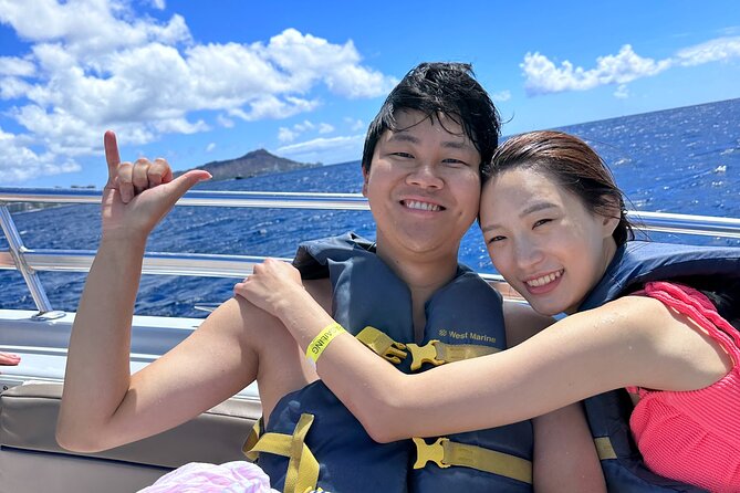 Waikiki: Parasailing in Hawaii - Crew, safety, and the max-12 group size advantage