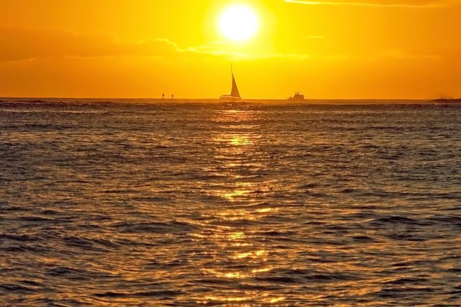 Waikiki Signature Sunset Catamaran Sail - What Makes the Crew Experience Feel Different
