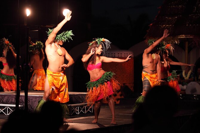 Waikiki Starlight Luau on The Great Lawn-Hilton Hawaiian Village - Waikiki Starlight Luau: sunset vibes on the Hilton Great Lawn