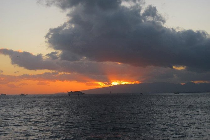 West Oahu Sunset Cocktail Cruise with Appetizers - Hawaii seafaring history and wayfinding: what the guides actually teach